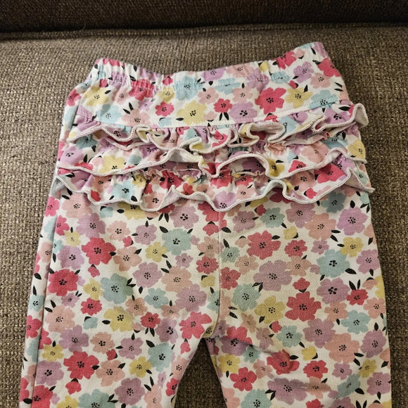 Garanimals Girls 2 piece set 24M Flowers Ruffle Butt - Picture 3 of 5